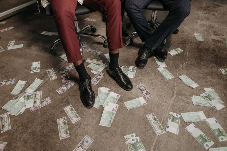 How to Stop Lifestyle Inflation and Protect Your Wealth