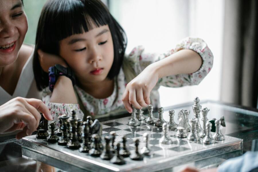 How to Teach Your Kids About Money Like Wealthy Families Do