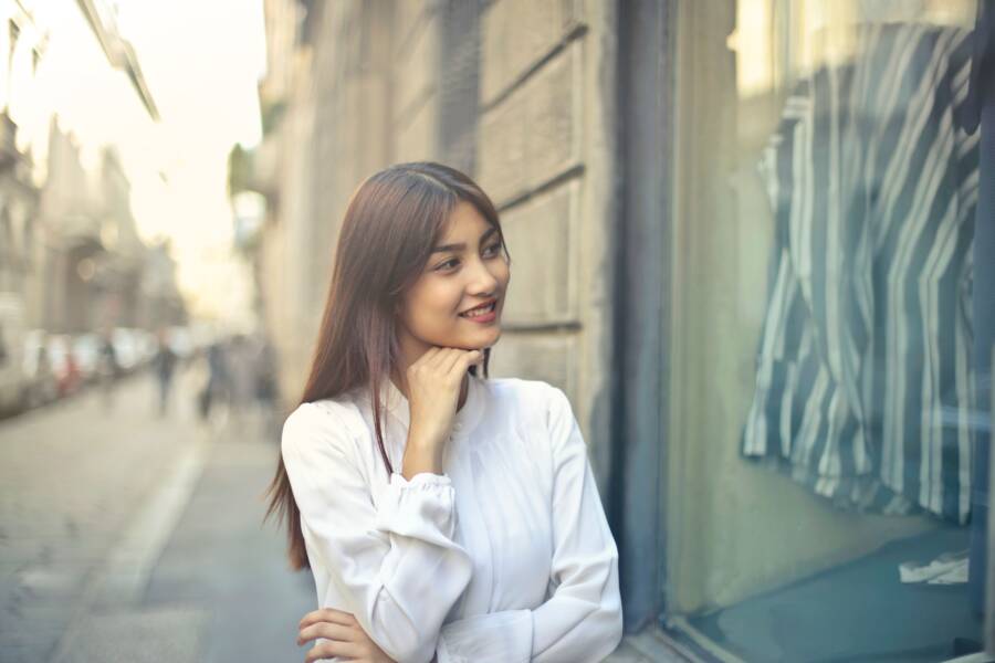 How to Think Like Someone Who Attracts Opportunity