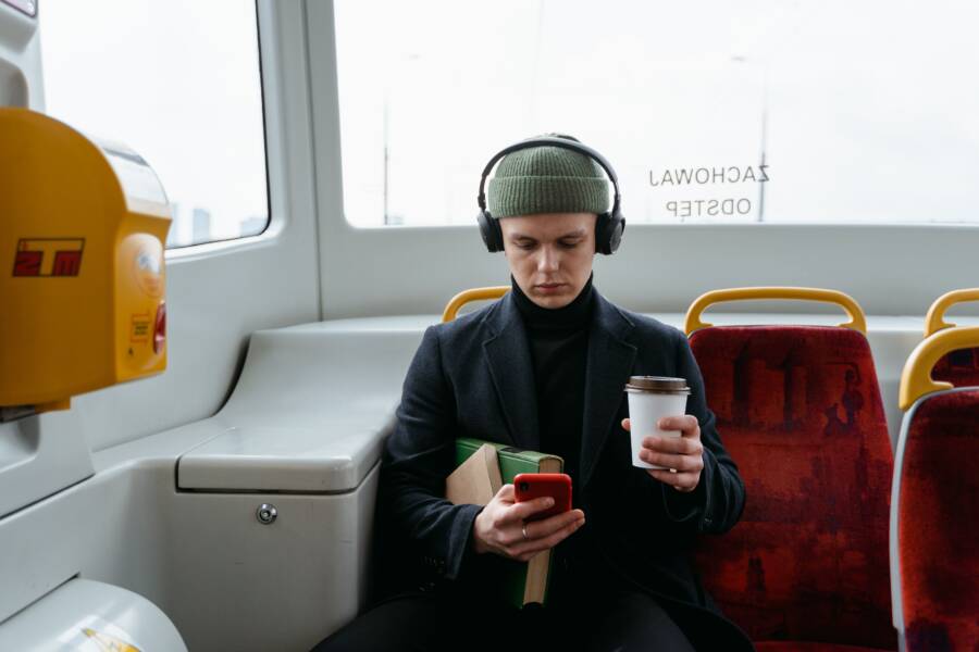 How to Turn Your Daily Commute Into Wealth Building Time