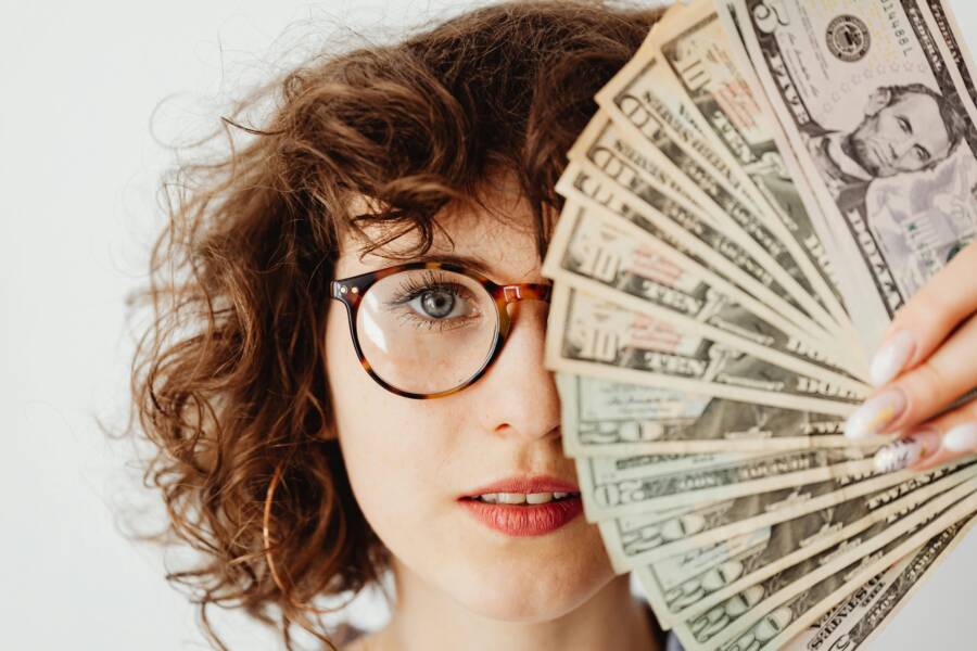 How to Use Knowledge as a Wealth Investment