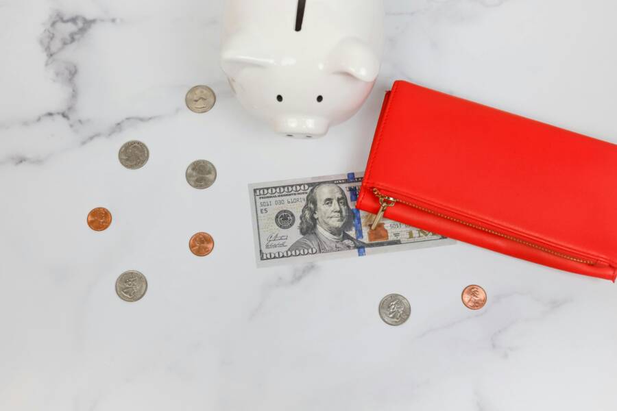 How to Use Visual Cues to Build Your Wealth Identity