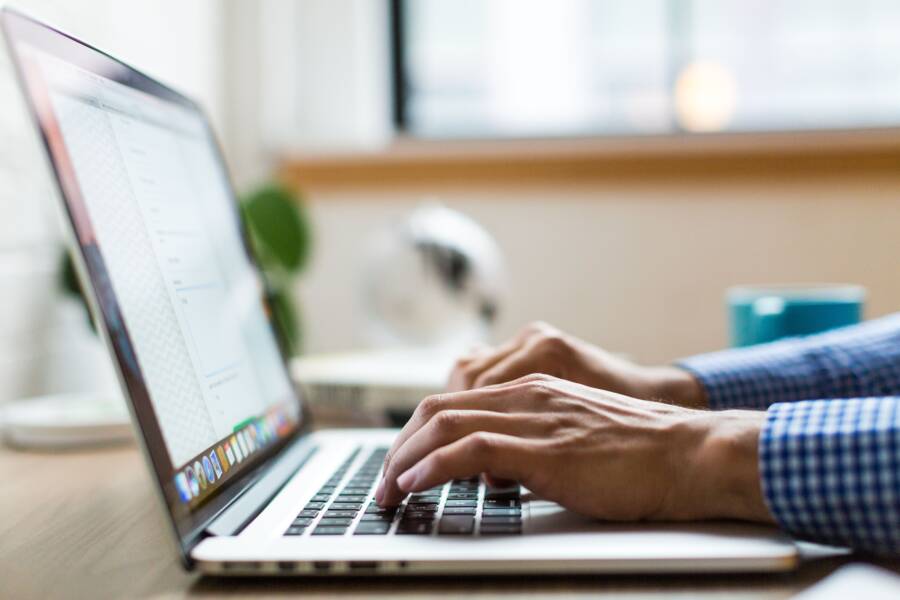 How to Write Emails That Get Opened and Answered