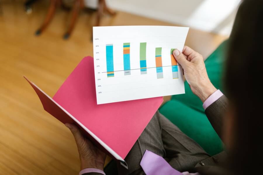 How Trust Triggers Shape Financial Decisions How Trust Triggers Shape Financial Decisions