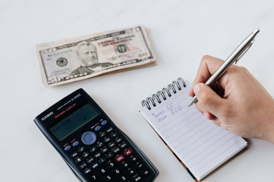 How Your Personal Identity Determines Your Income