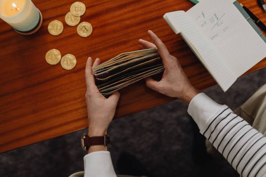 Millionaire Morning Routine: Step-by-Step Wealth Habits