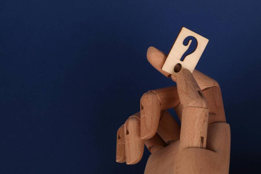 The 3 Questions Millionaires Ask Before Every Big Decision