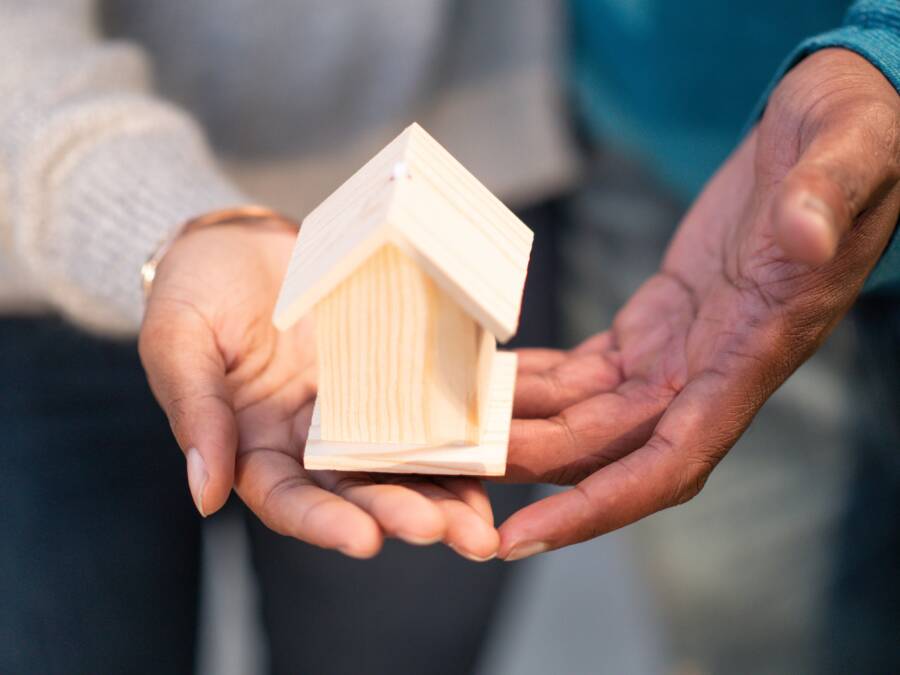 Why Clear Communication Builds Financial Trust