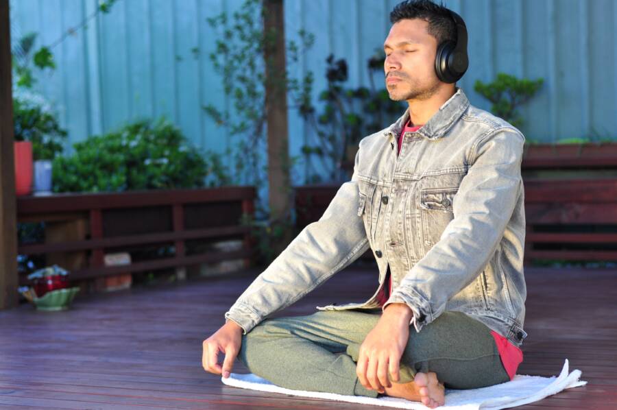 Why Deep Listening Is a Strategic Advantage for Wealth and Influence