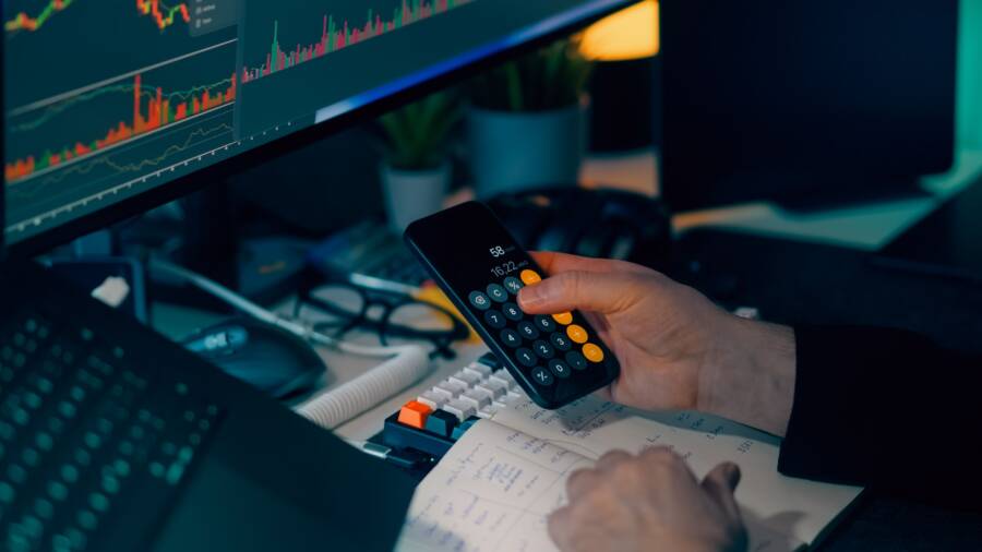 Why Wealthy Investors Use Systems Instead of Emotions Why Wealthy Investors Use Systems Instead of Emotions