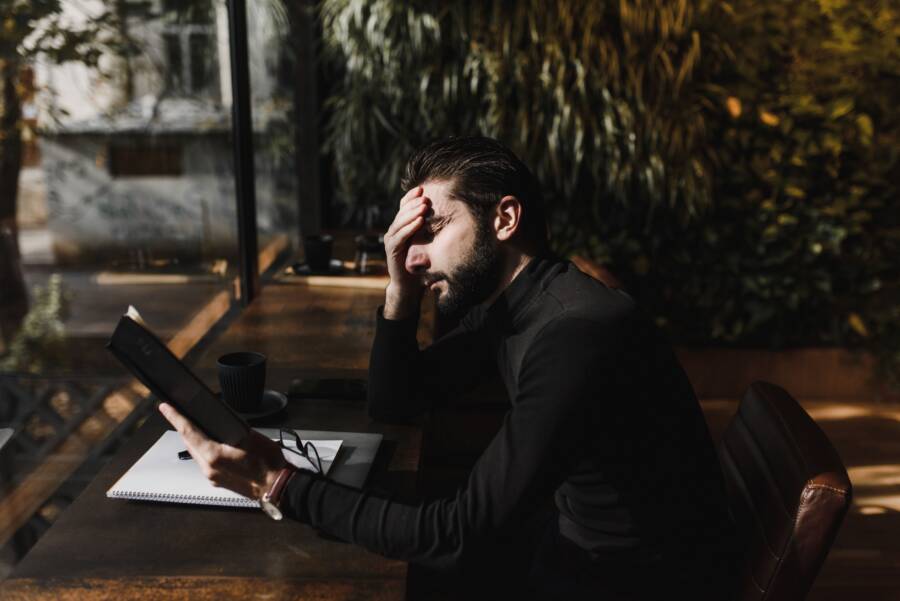 Being Thoughtful Under Pressure: A Guide to Financial Clarity
