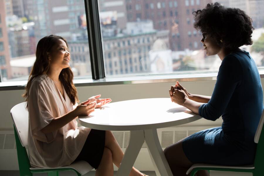 Build a Calm and Confident Communication Style (Practical Guide)