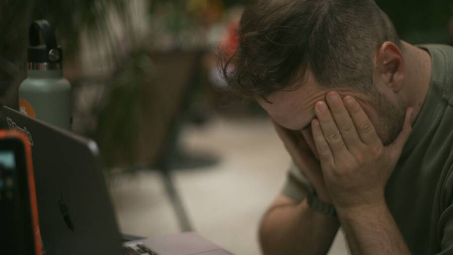 Financial Awareness Without Anxiety: A Simple Guide