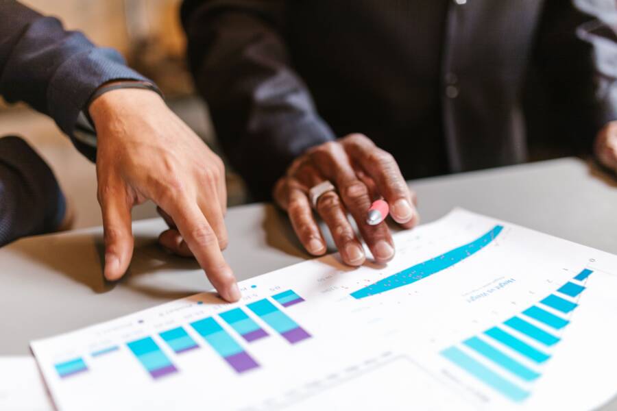 How Emotional Stability Improves Financial Decision Making