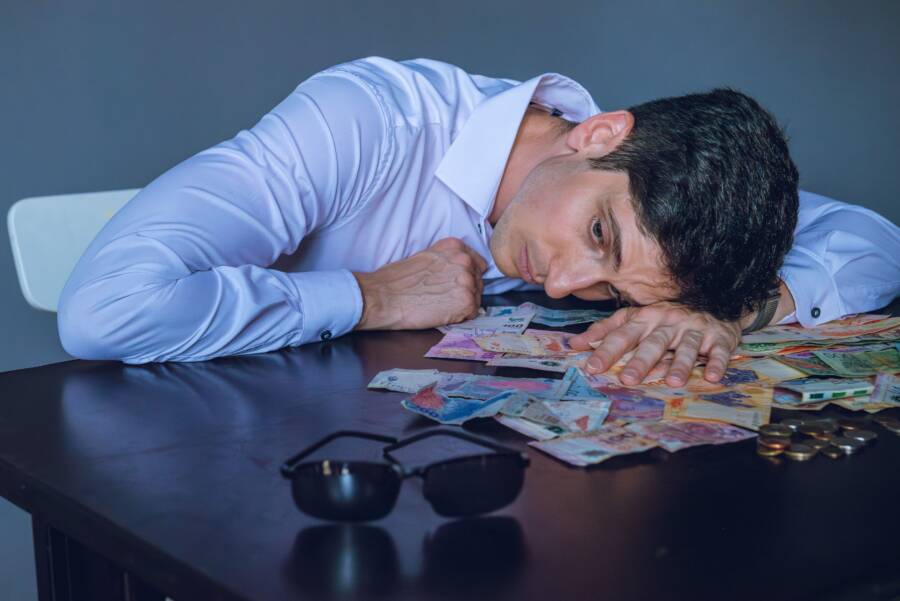 How Gentle Sound Habits Improve Your Financial Decisions