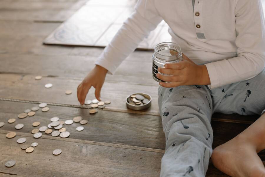 How Sound Cues Anchor Money Habits and Self Reminders