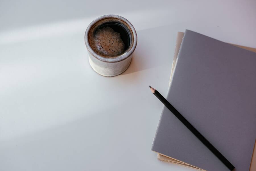 How to Build a Supportive Daily Routine for Financial Growth