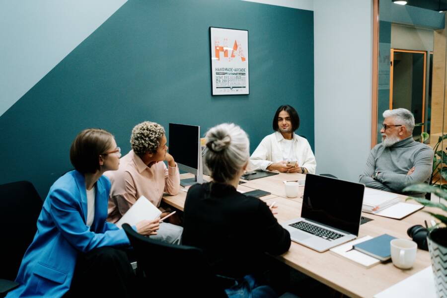 How to Increase Your Influence in Meetings