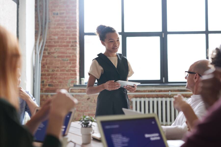 How to Lead Without Overexplaining