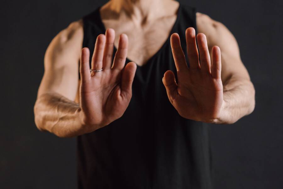 How to Project Strength Without Using Aggression How to Project Strength Without Using Aggression