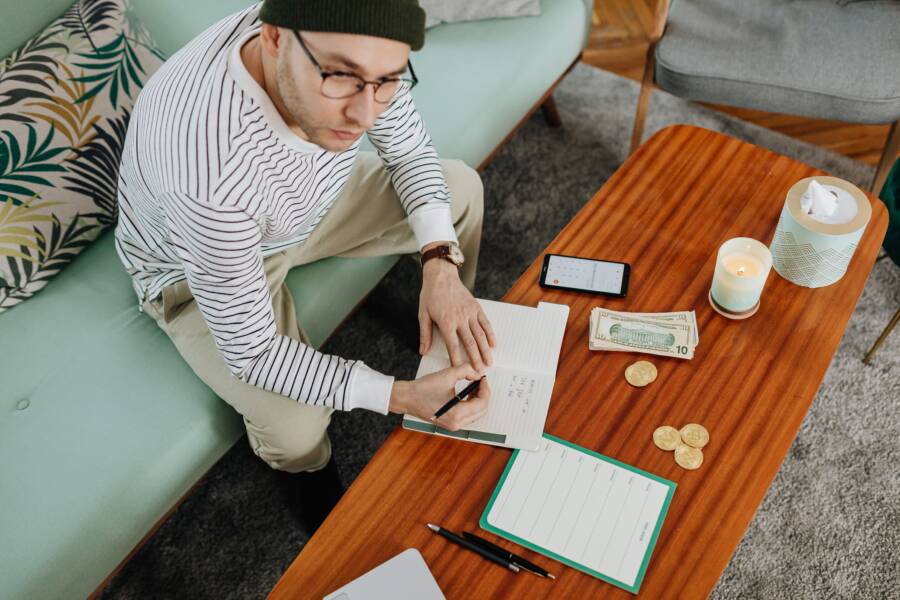 How to Stay Connected to Your Financial Progress How to Stay Connected to Your Financial Progress