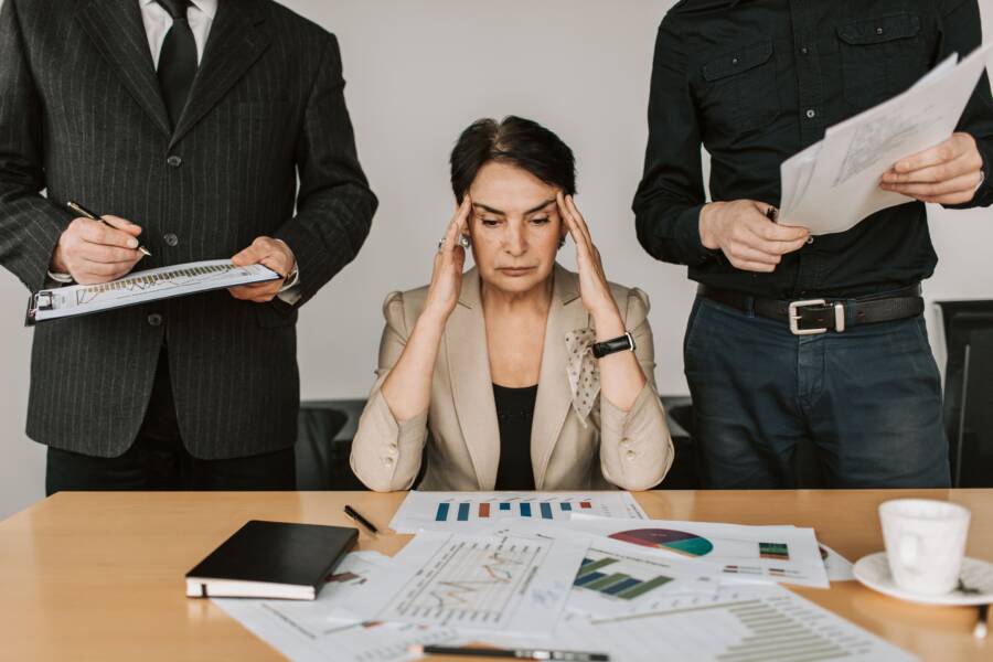 How Your Daily Environment Controls Your Financial Decisions How Your Daily Environment Controls Your Financial Decisions