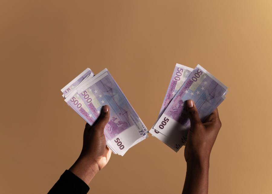 Stop Reacting to Financial Noise and Build Wealth