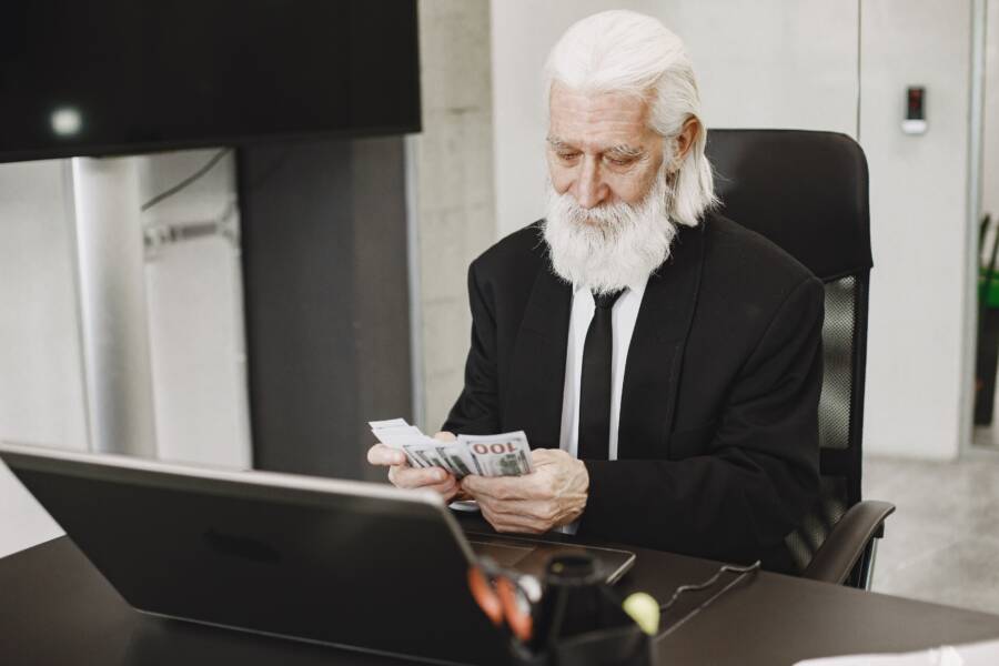 Think Like an Owner: A Guide to Building Long-Term Wealth