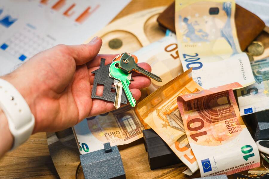 Thinking in Terms of Expansion: A Strategy for Wealth Building