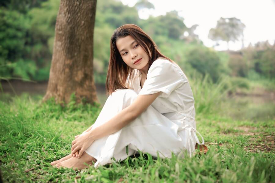 Why Grounded People Attract Financial Opportunities and Trust